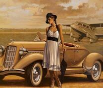 Девушка у старинного автомобиля